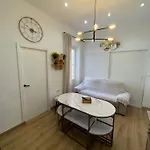 Apartmán Luxury Near The And Downtown Centrum 8