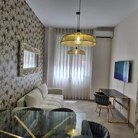 Luxury Near The And Downtown Centrum 8 Apartment *