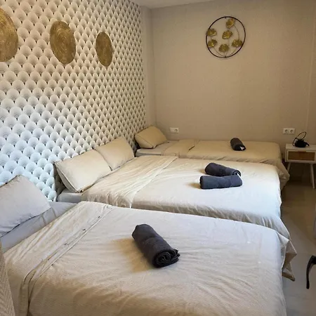 Apartment Luxury Near The And Downtown Centrum 8