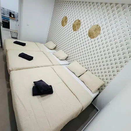Apartment Luxury Near The And Downtown Centrum 8 Alicante