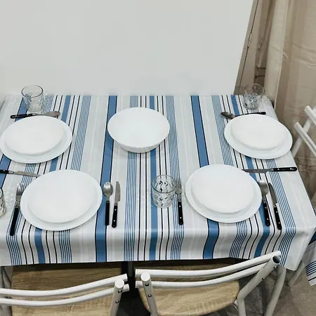 Apartment Luxury Near The And Downtown Centrum 8