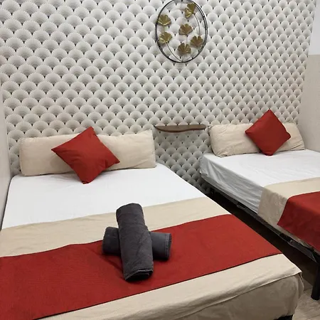 Luxury Near The And Downtown Centrum 8 * Alicante