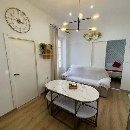 Luxury Near The And Downtown Centrum 8 Апартаменты