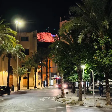 Luxury Near The And Downtown Centrum 8 Appartamento